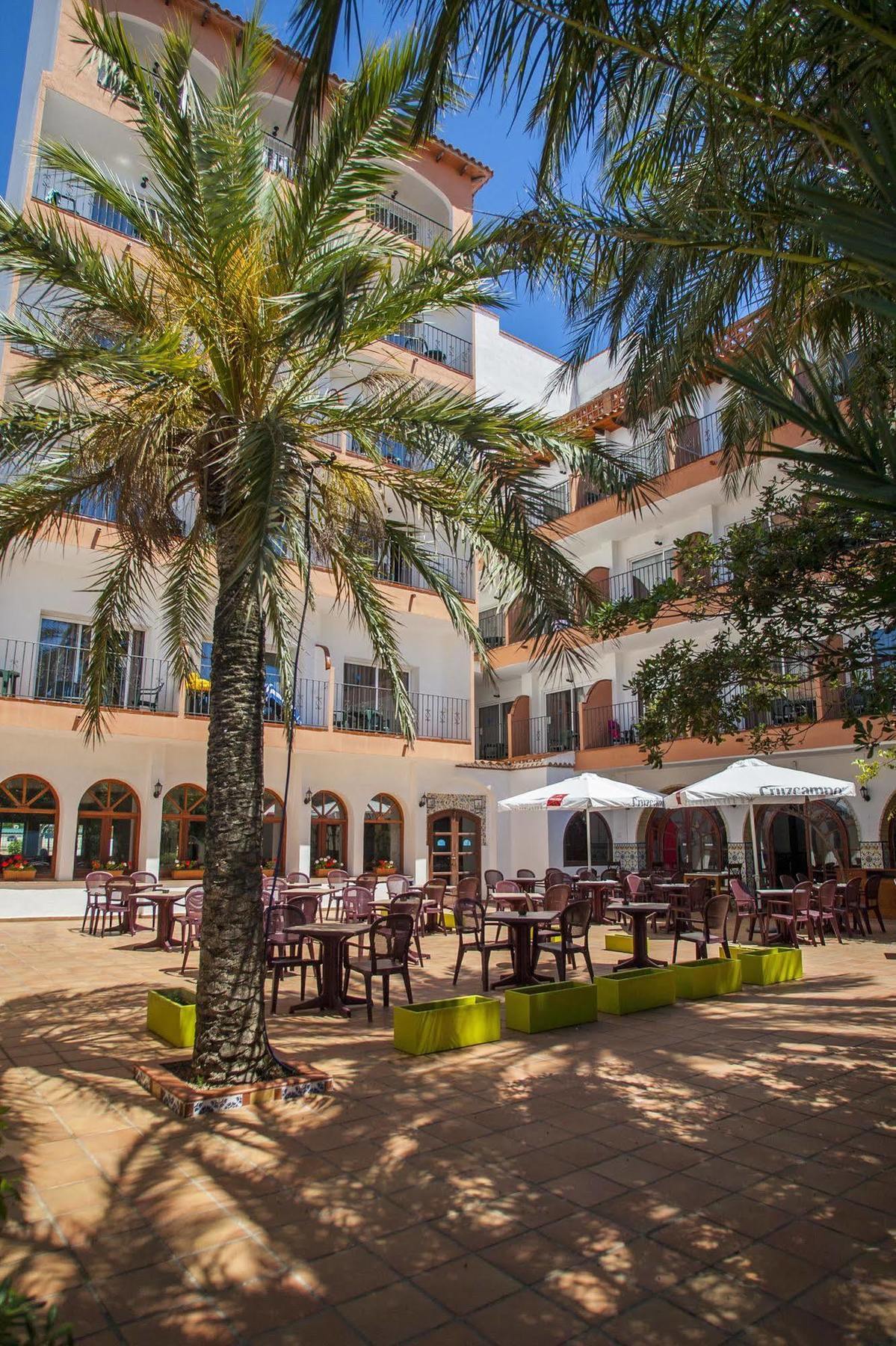 Hotel Comarruga Platja Exterior foto